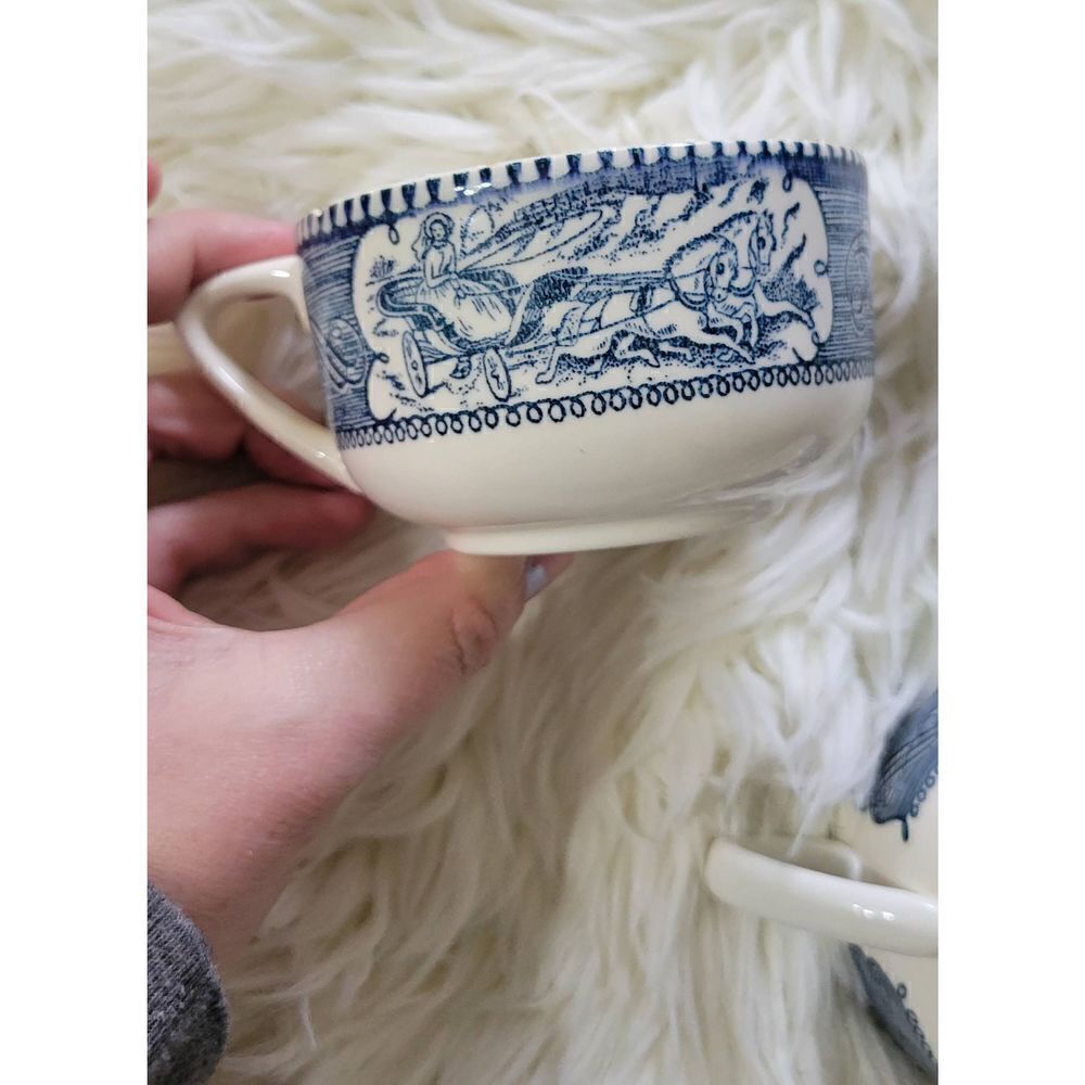 Vintage Currier and Ives Royal China Coffee Or Tea Cup Blue & White Set of 2 - Picture 7 of 11